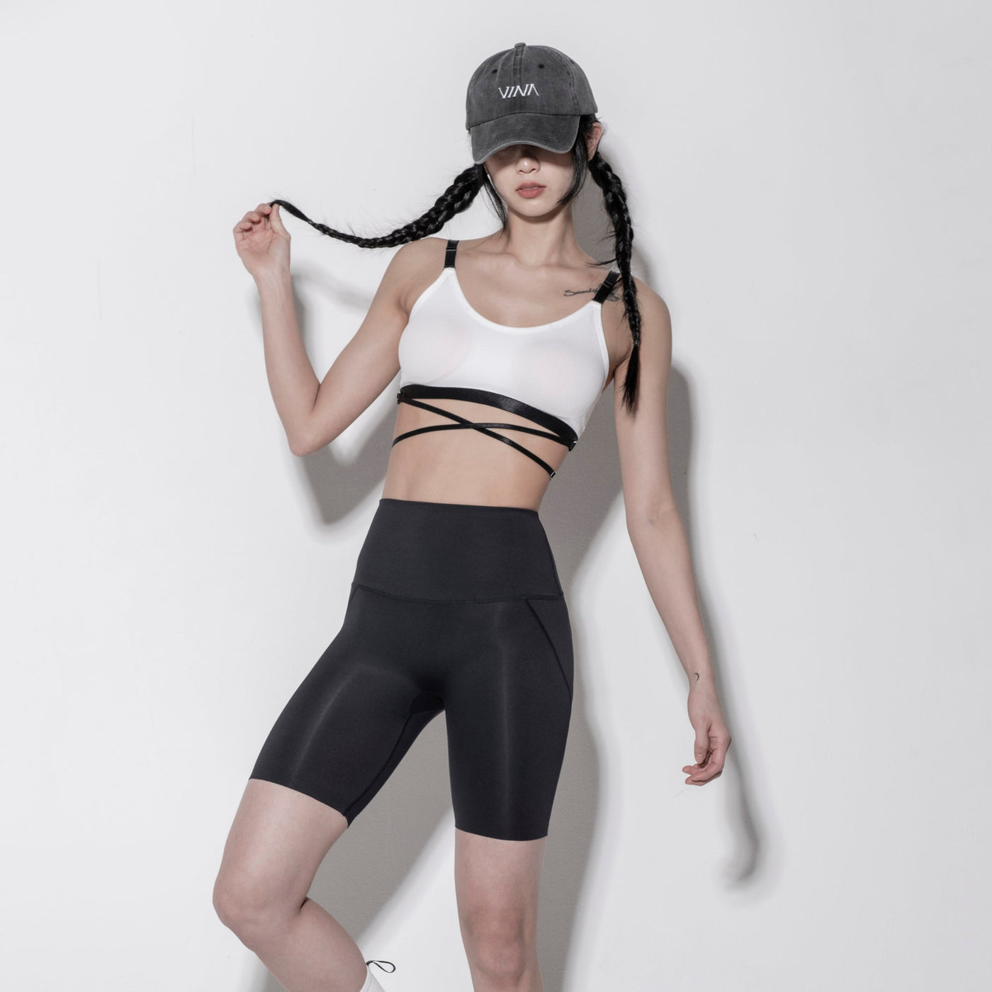 Black Length 4 Secret Hip-up Leggings
