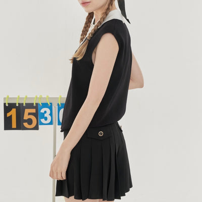 Black Button-Embellished Pleated Shorts W/Inner Pants